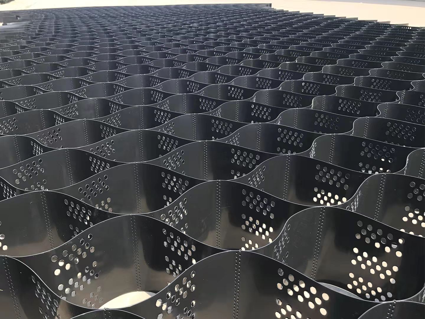 Geocell HDPE Polimer Grid Rumput untuk Pengendalian Erosi