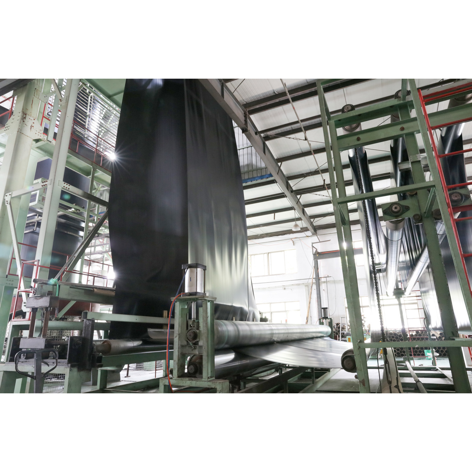 Produsen Liner HDPE Geomembrana Tahan Air